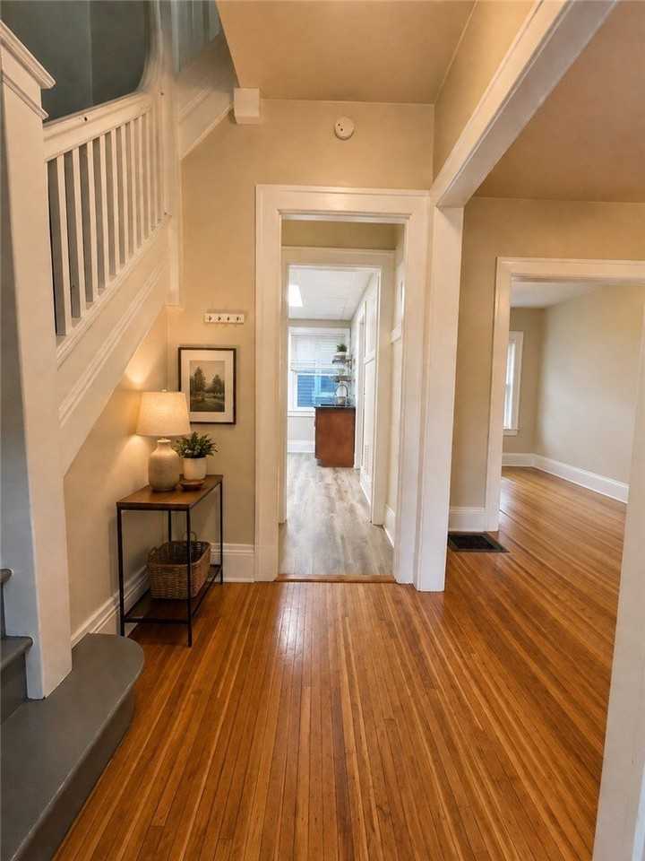 1176 Monroe Ave - Photo 5 of 25