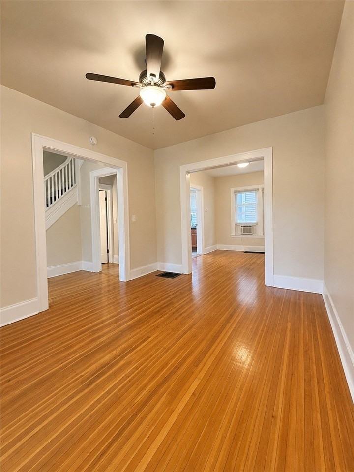 1176 Monroe Ave - Photo 7 of 25