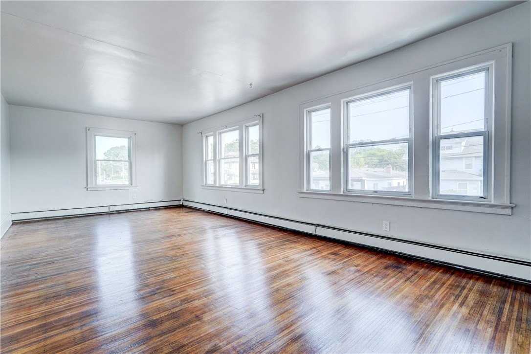 2247 Clifford Ave #UP - Photo 5 of 20