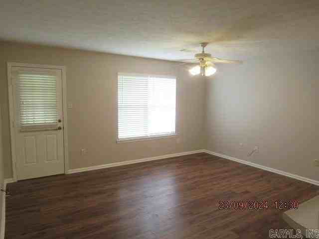 4555 Graham Dr - Photo 2 of 16