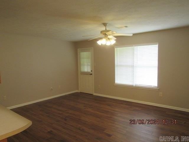 4555 Graham Dr - Photo 5 of 16