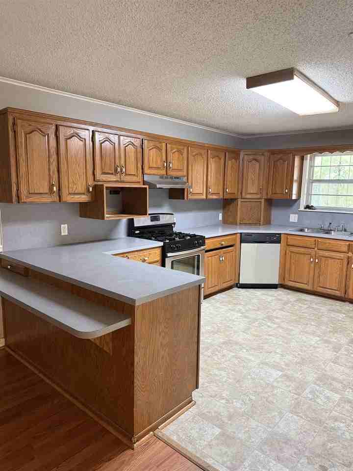 923 S Summit Rd - Photo 5 of 26