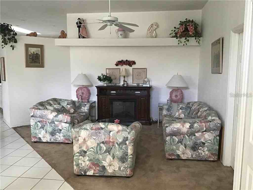 2984 Tusket Ave - Photo 7 of 23