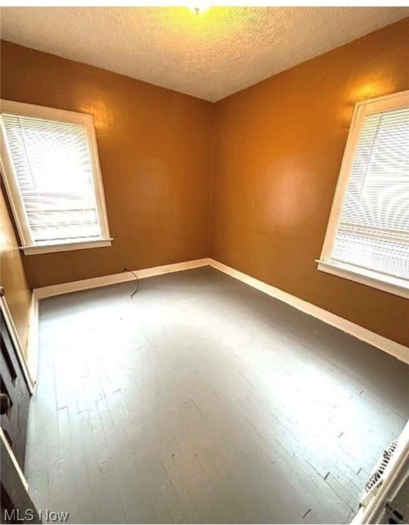 13436 - 13438 HARTFORD ROAD - Photo 4 of 5