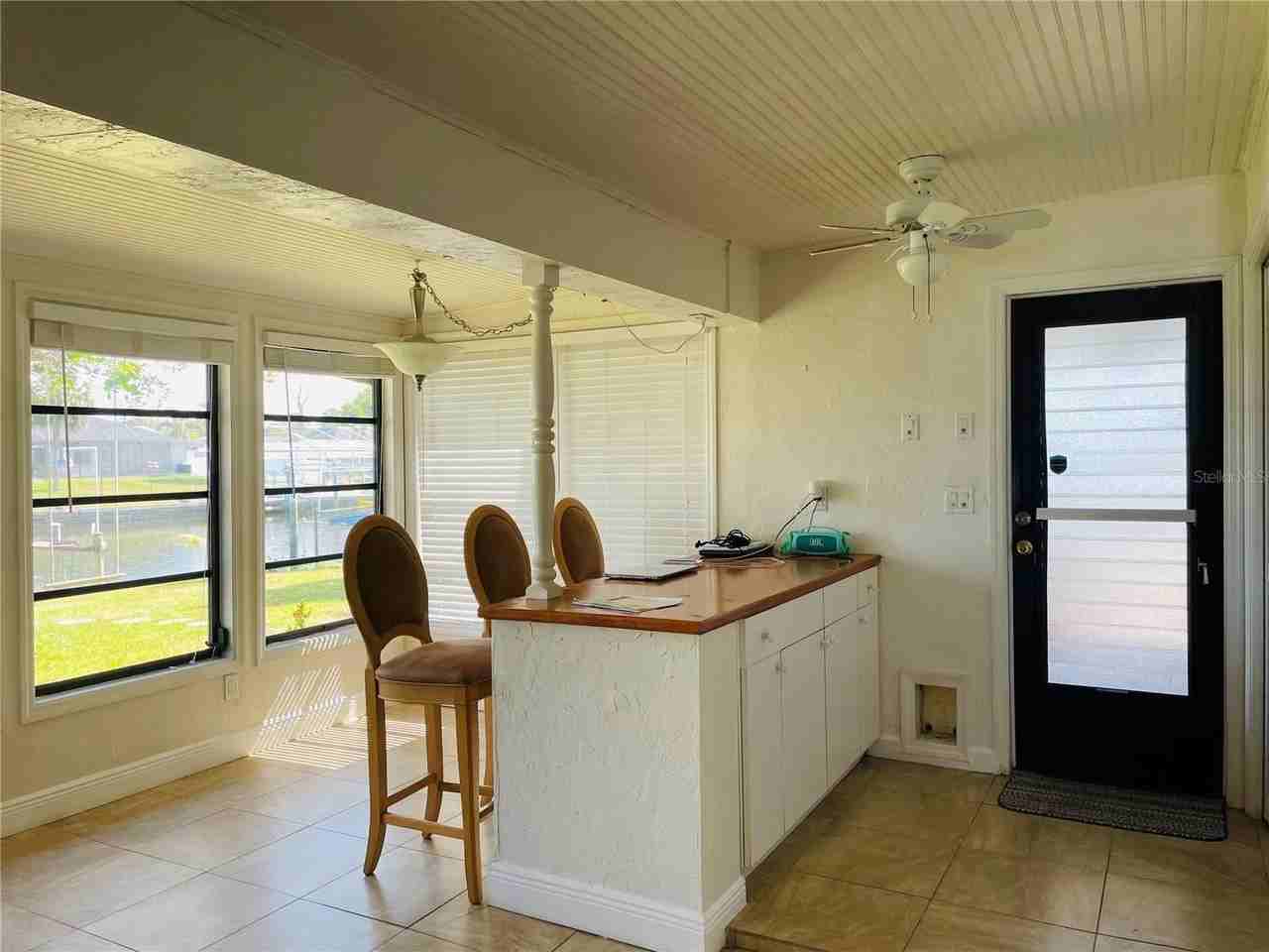 18310 Burkholder Cir - Photo 7 of 20