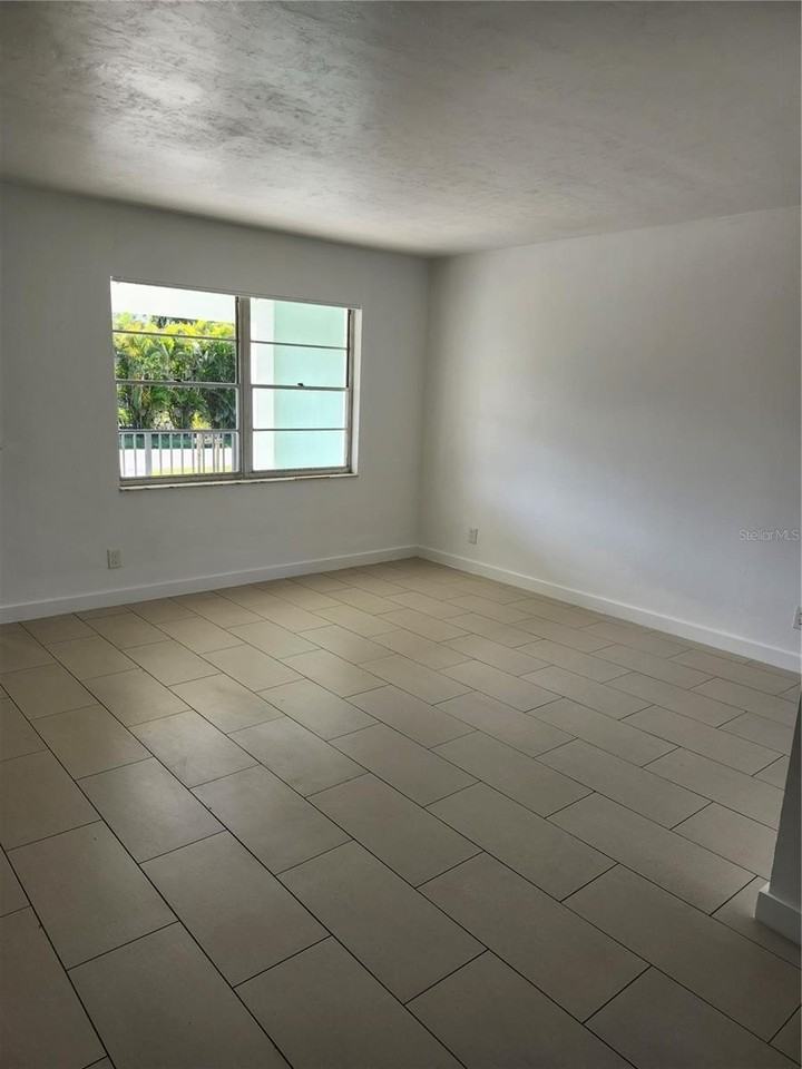 2921 Vasco St - Photo 3 of 10