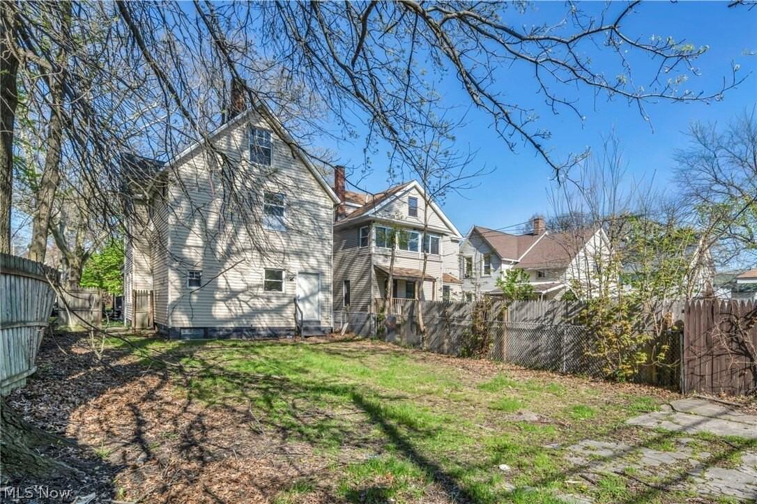 2049 W 85th St - Photo 2 of 28