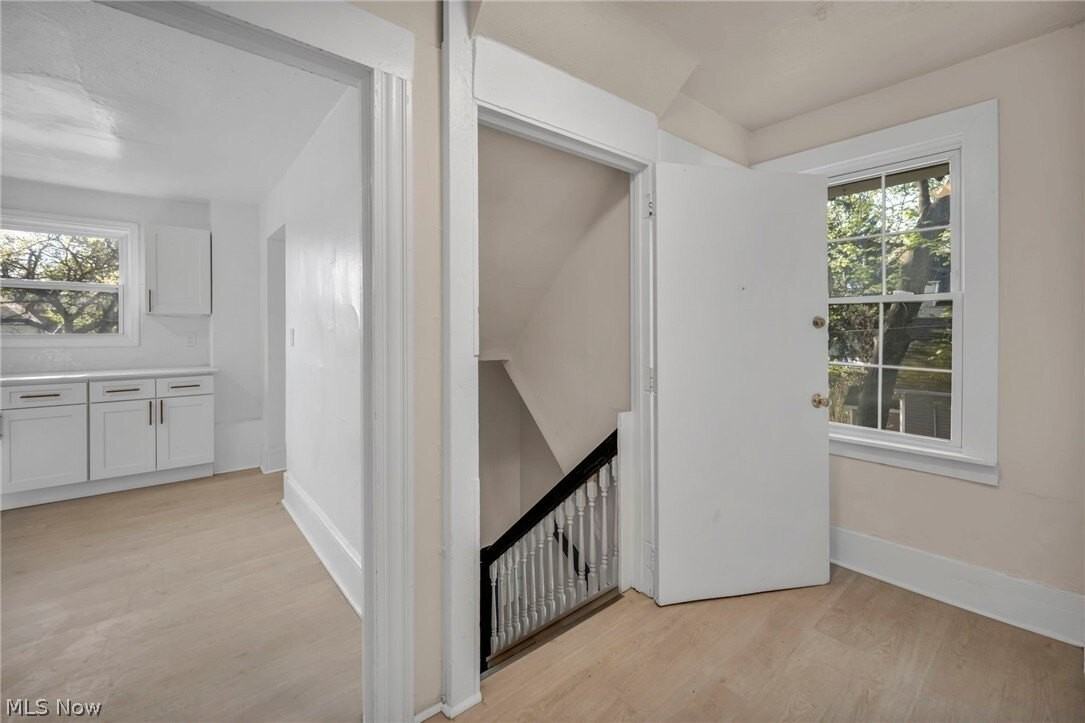 2049 W 85th St - Photo 7 of 28