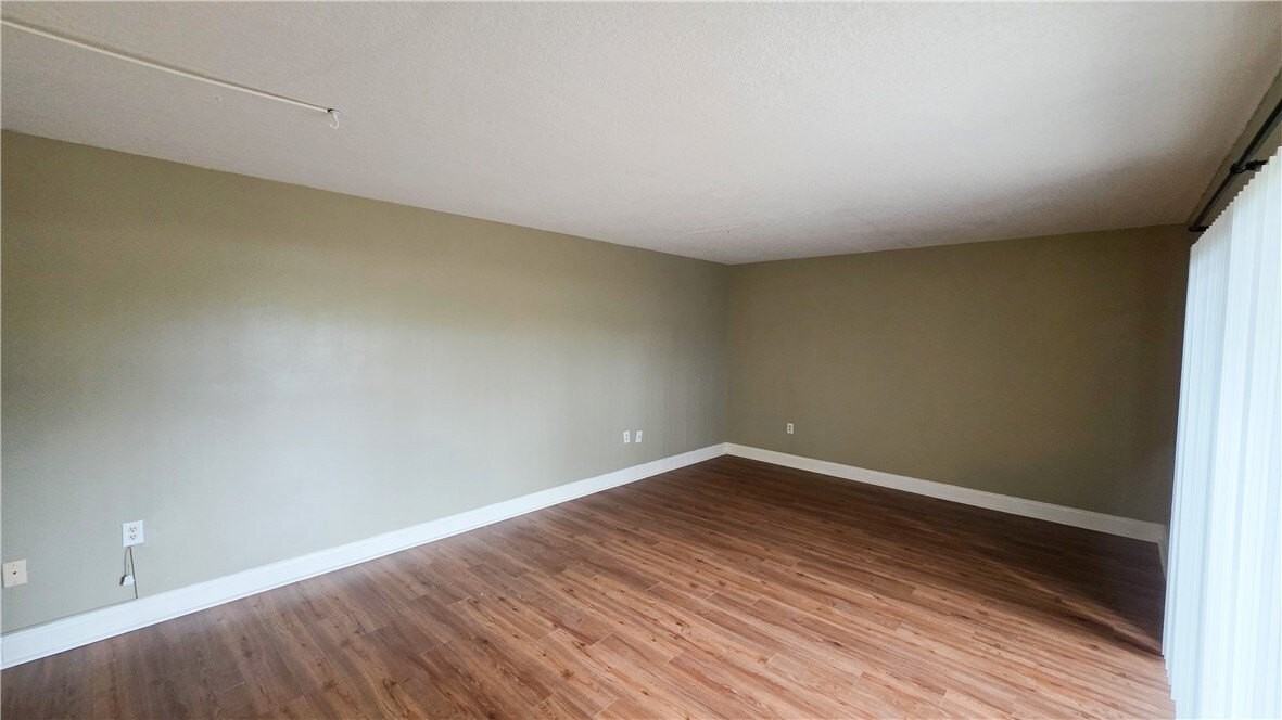 1170 6th Ave Apt 2a - Photo 3 of 21