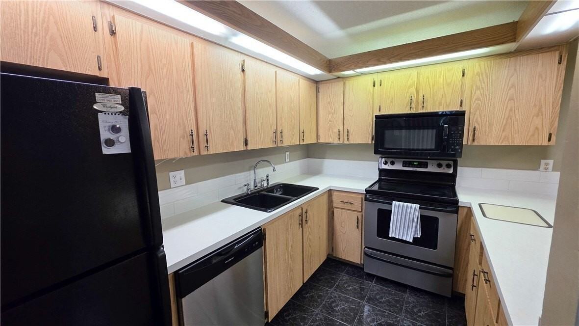 1170 6th Ave Apt 2a - Photo 7 of 21