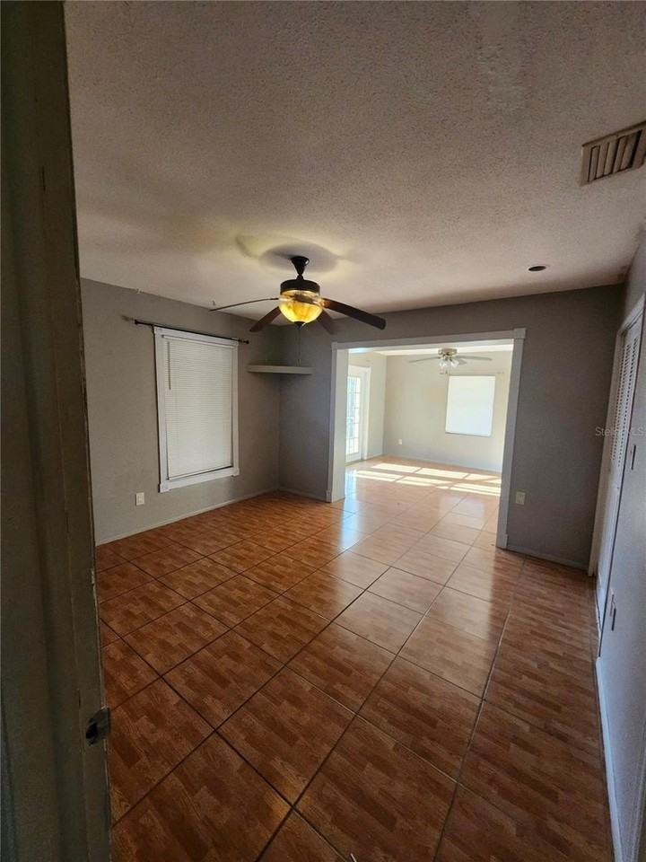 2220 Birchcrest Blvd - Photo 3 of 14