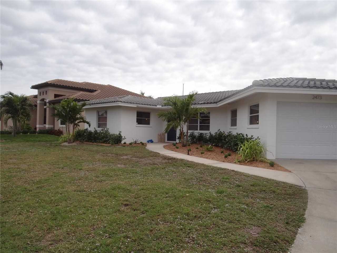 2473 Rosa Ln