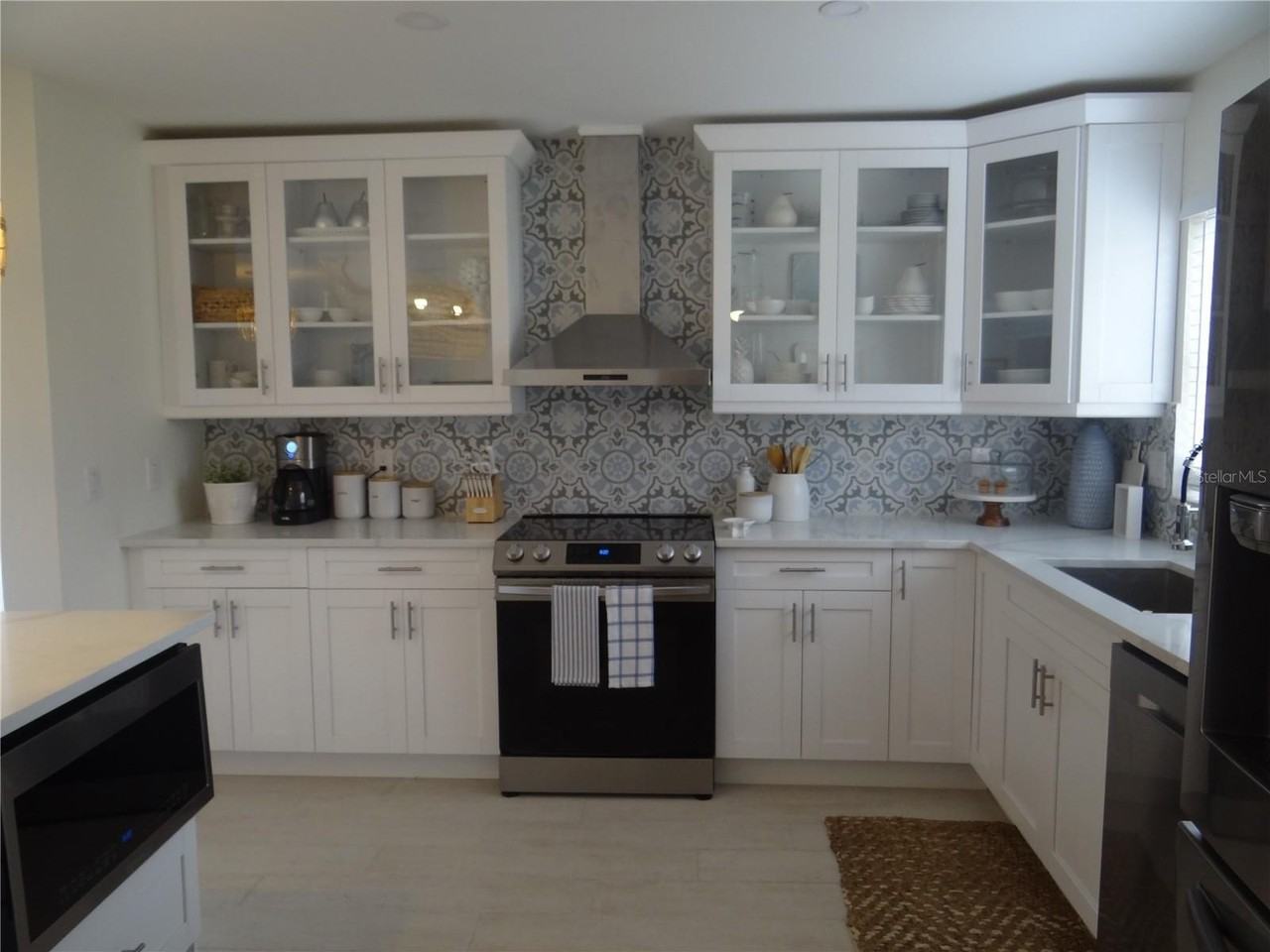 2473 Rosa Ln - Photo 5 of 20