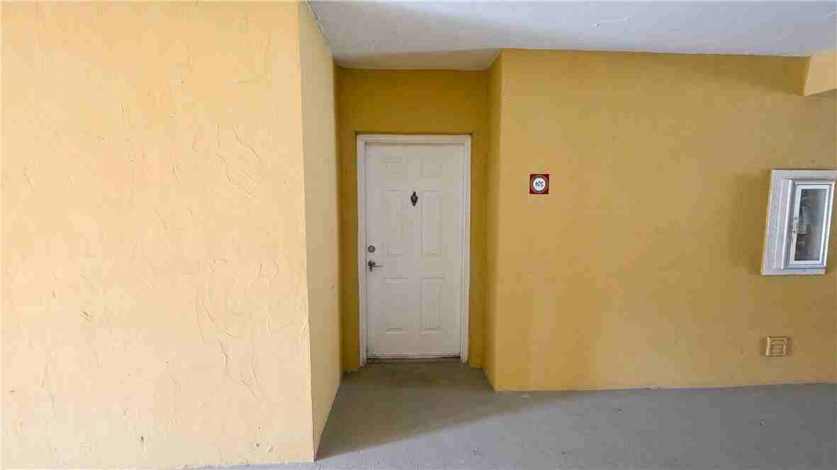 5090 Fairways Cir Apt H105 - Photo 2 of 17