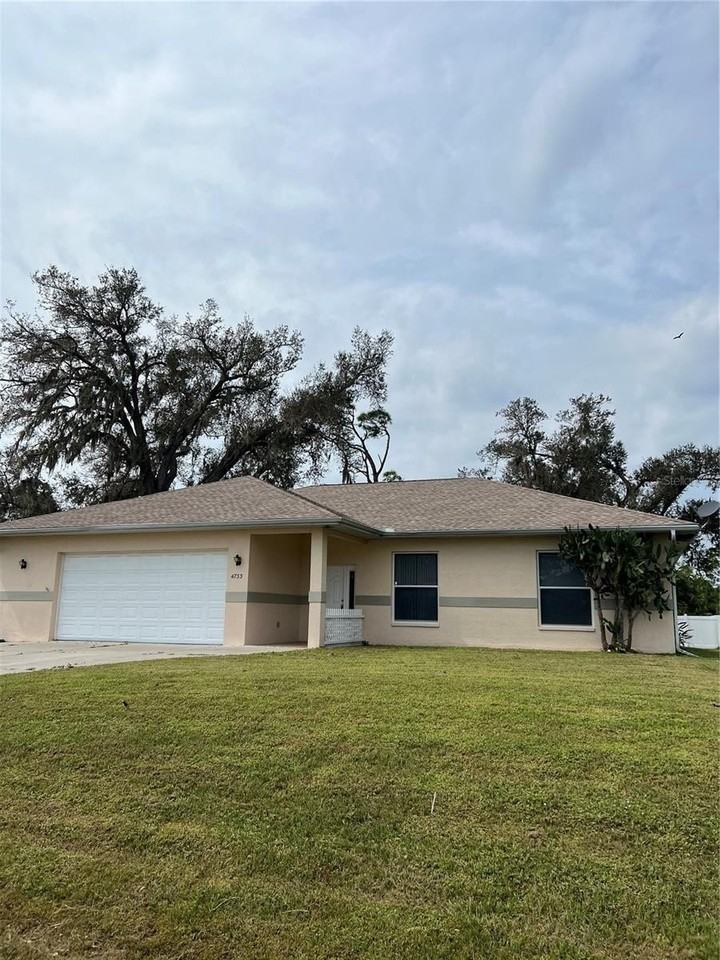 4733 S Cranberry Blvd