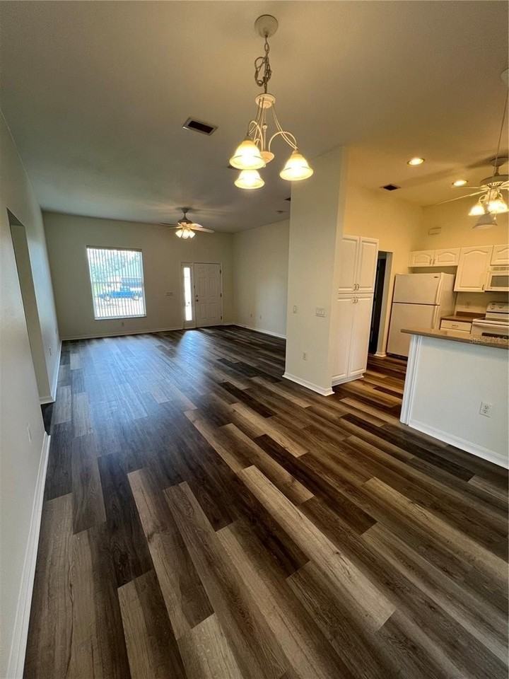 4733 S Cranberry Blvd - Photo 2 of 20