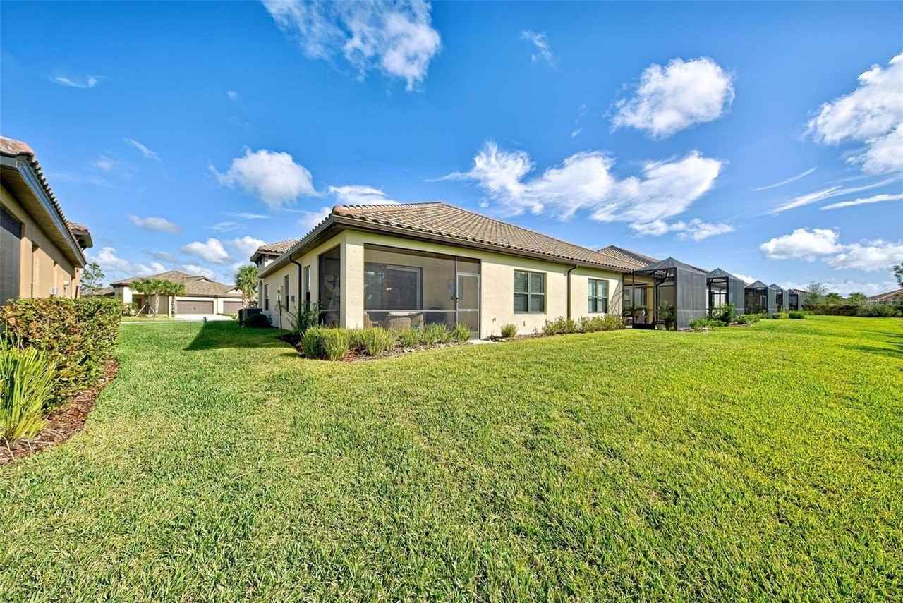 233 Palidoro Cir - Photo 5 of 50