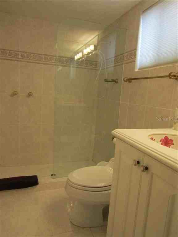 1211 Saxony Cir - Photo 5 of 13