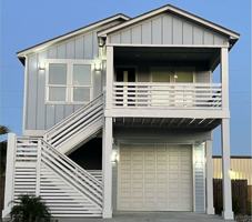featured image of 104 Port Isabel St