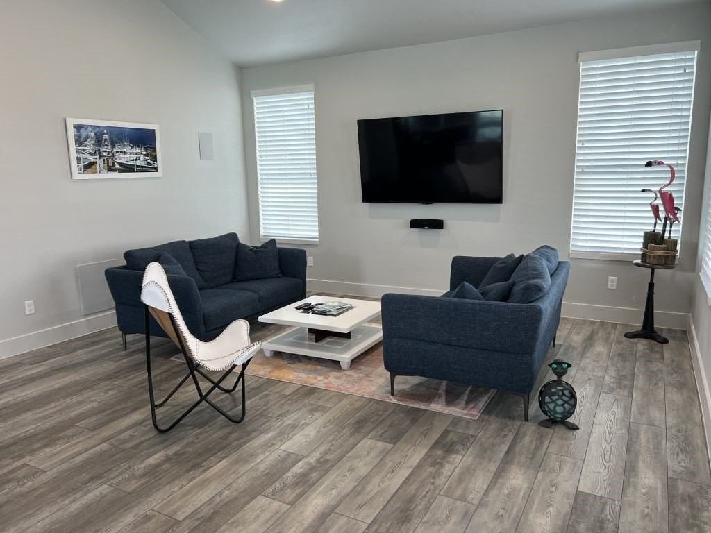 104 Port Isabel St - Photo 4 of 12