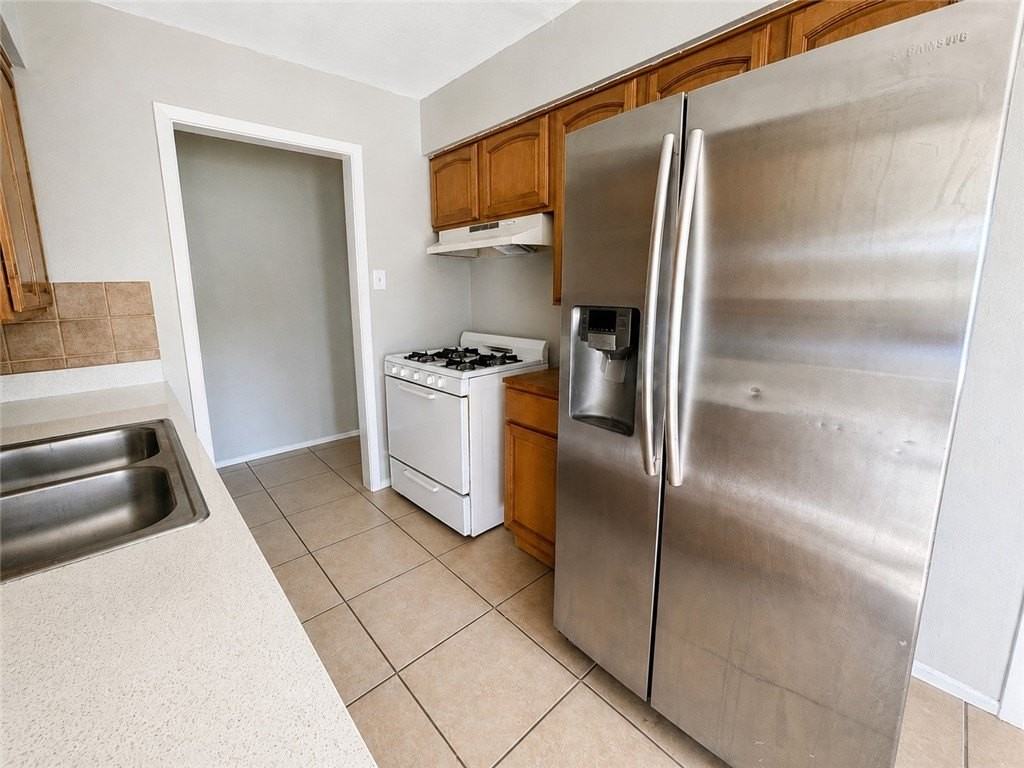 441 N Lamont St - Photo 4 of 9