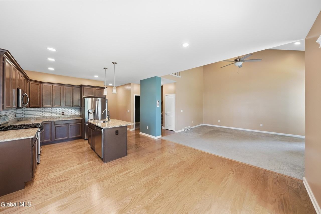22C Idared Ln - Photo 7 of 34