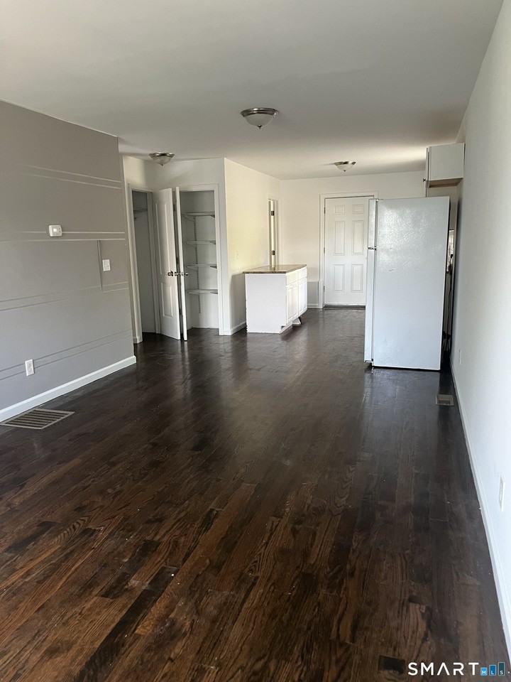 17 Dayton Rd - Photo 3 of 12