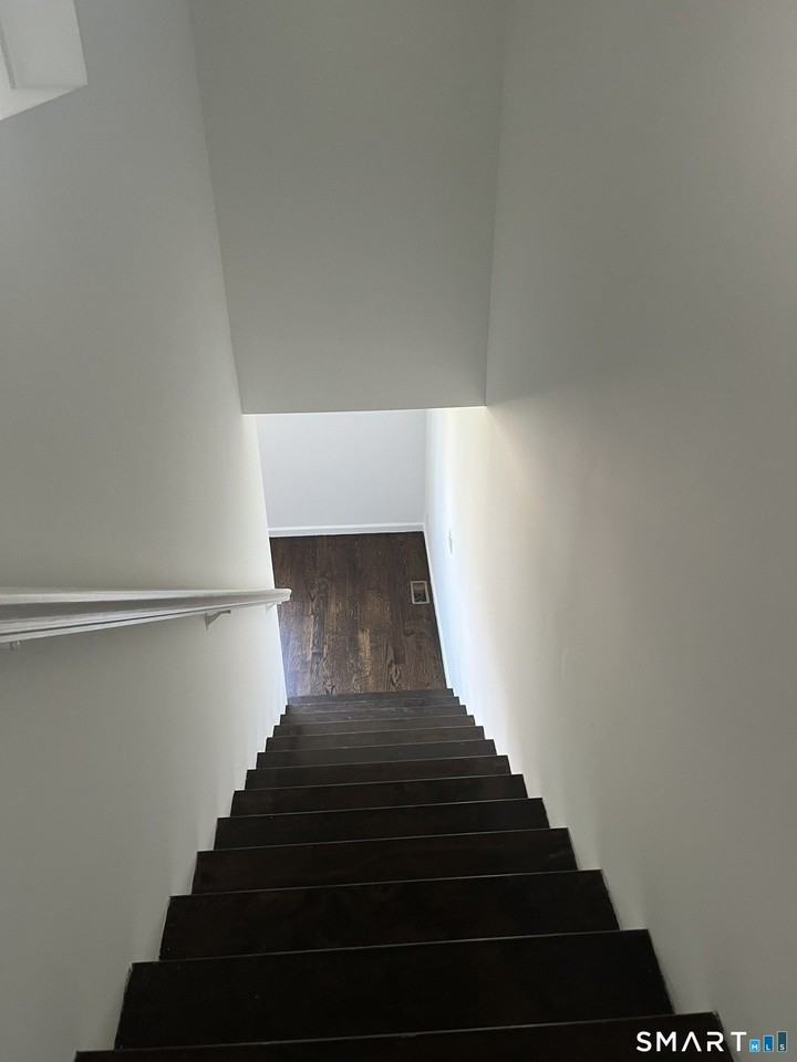 17 Dayton Rd - Photo 6 of 12