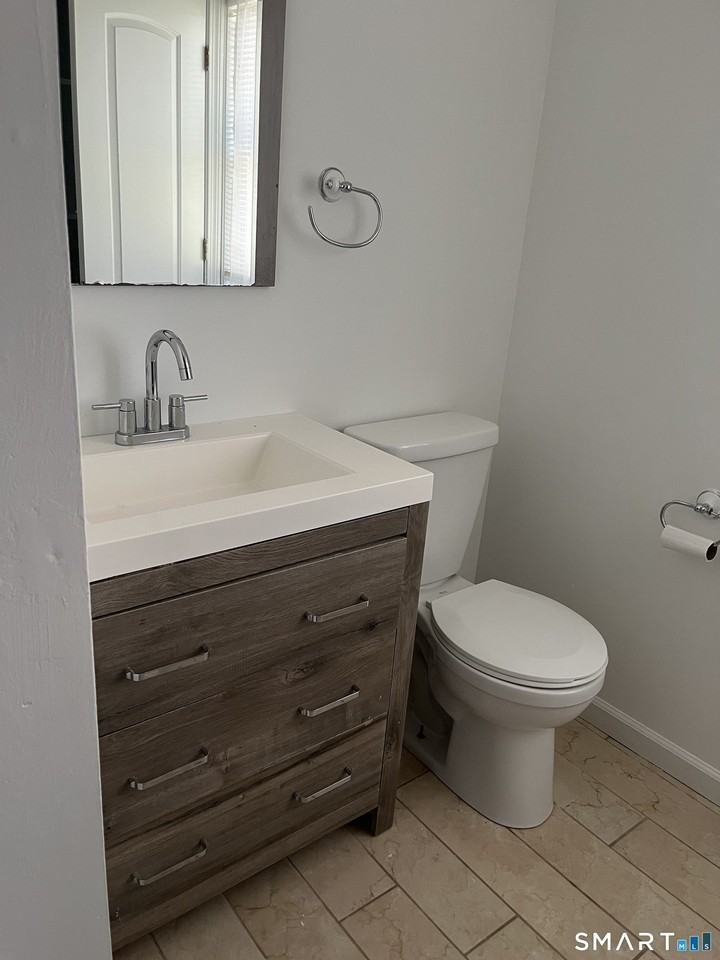 17 Dayton Rd - Photo 7 of 12