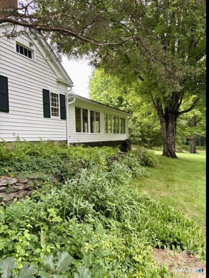 320 Valley Rd - Photo 7 of 25