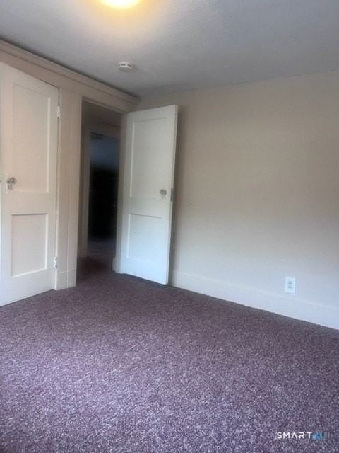 466 Derby Ave - Photo 2 of 9