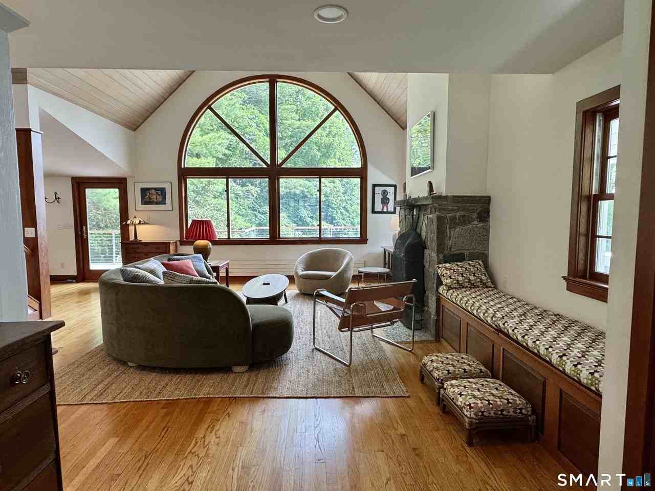 104 Millerton Rd - Photo 7 of 26