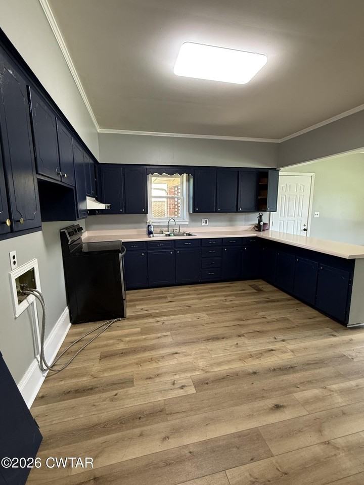 4011 Creswell St - Photo 6 of 13