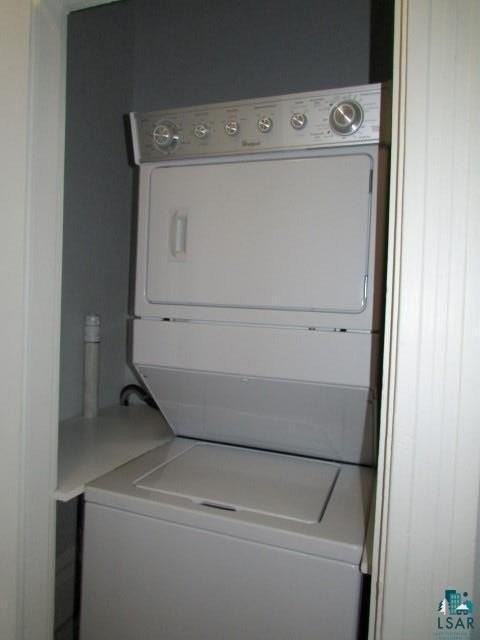 1820 John Ave - Photo 7 of 12