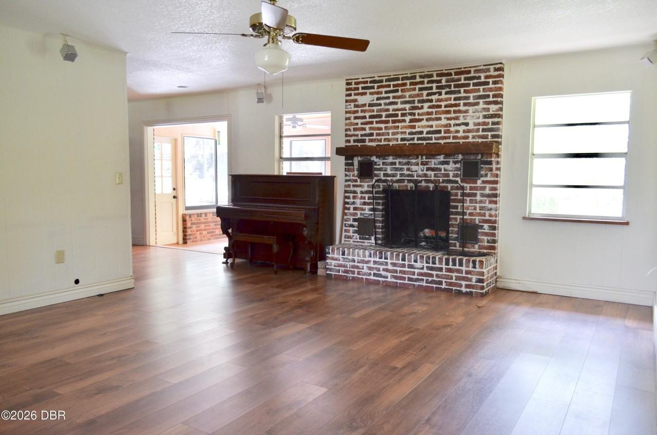 308 N Salisbury Ave - Photo 5 of 22