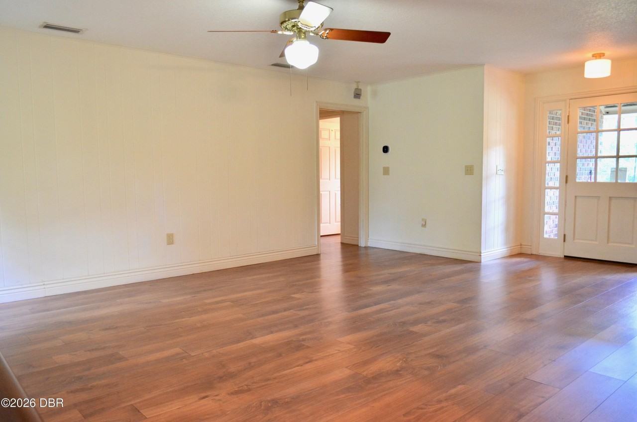 308 N Salisbury Ave - Photo 6 of 22