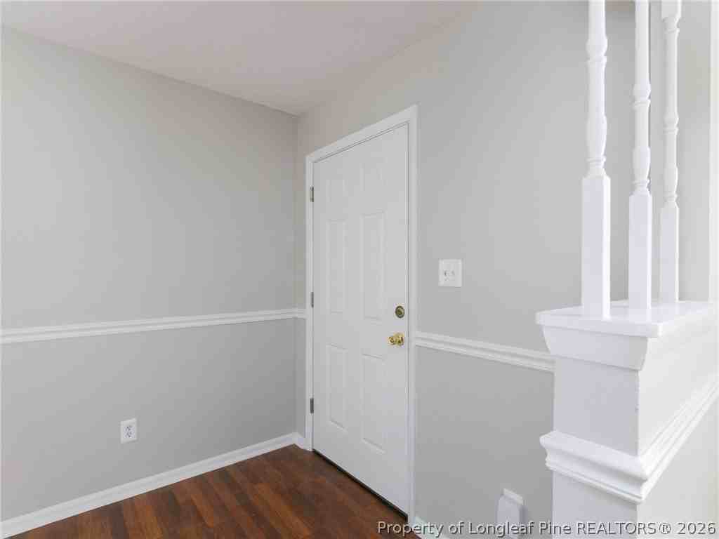 6714 Seaford Dr - Photo 4 of 20
