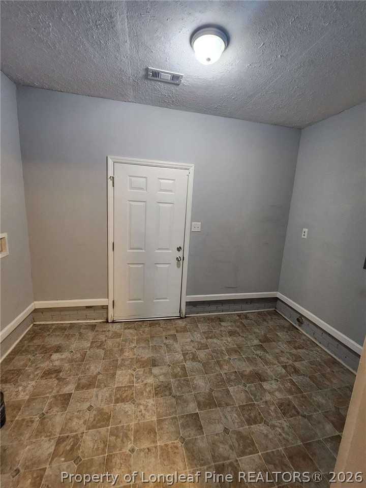 2296 Ridge Manor Dr - Photo 5 of 13
