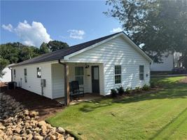 featured image of 5956 Moon Dr