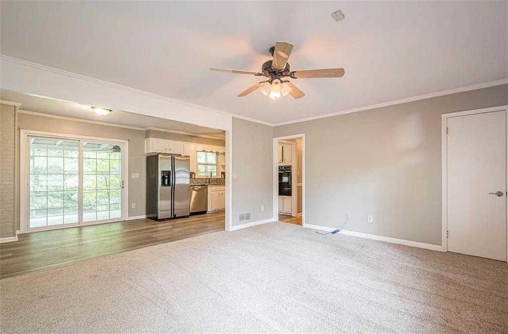 960 Old Canton Rd - Photo 4 of 36