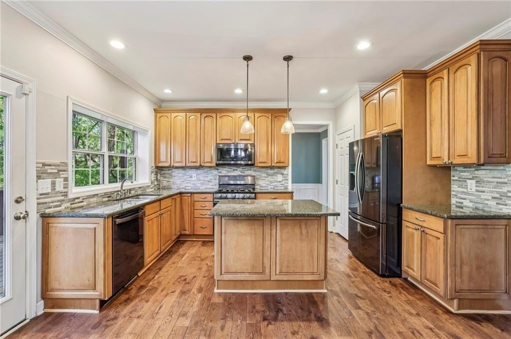 615 Tammany Pointe - Photo 2 of 15