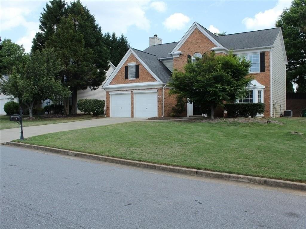 400 Stedford Ln - Photo 2 of 13