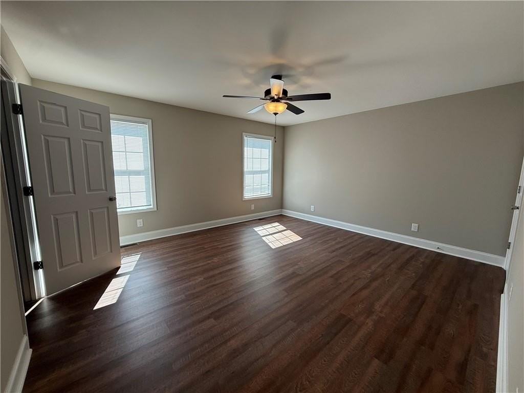 5915 Maiden Ln - Photo 5 of 9