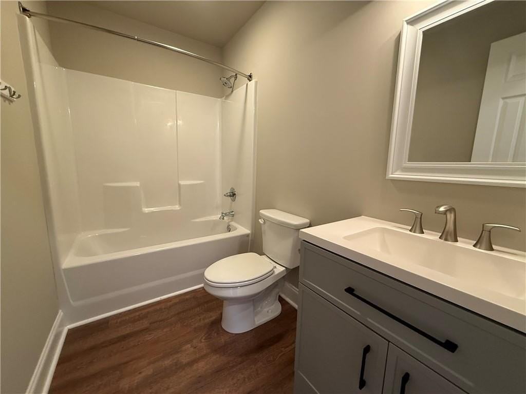 5915 Maiden Ln - Photo 6 of 9
