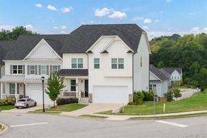 featured image of 1944 James Red Moore Blvd