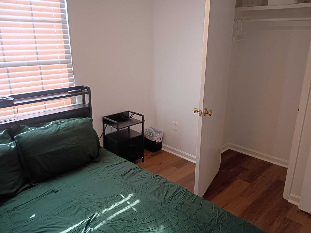 Avondale Cir - Photo 6 of 7