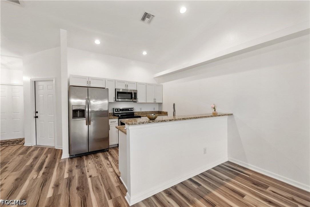 3520 Sw 17th Ave - Photo 6 of 31