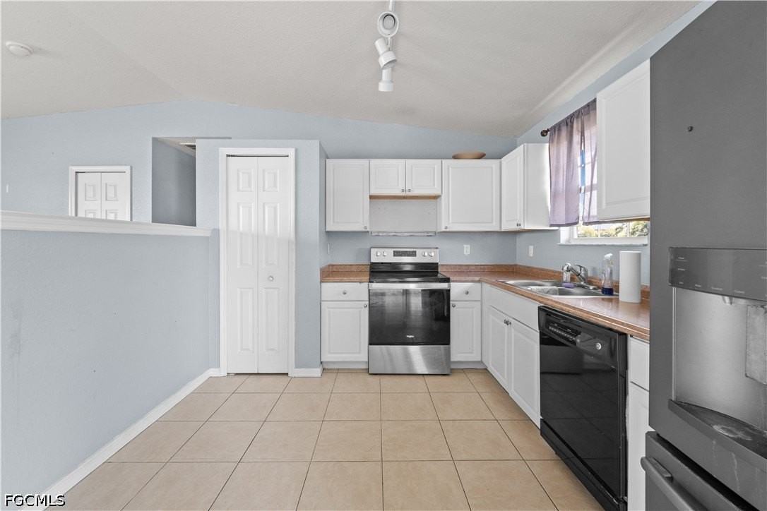 2028 Ne 17th Pl - Photo 6 of 16