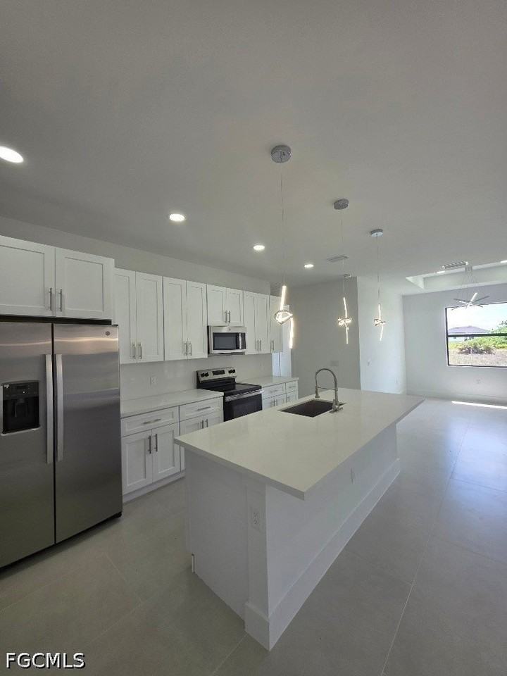 710 Godwid Ave S - Photo 3 of 18