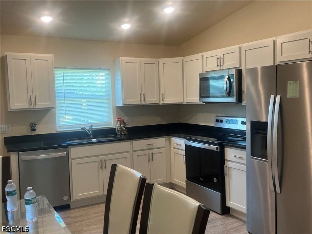 108 Dublin Cir - Photo 3 of 14
